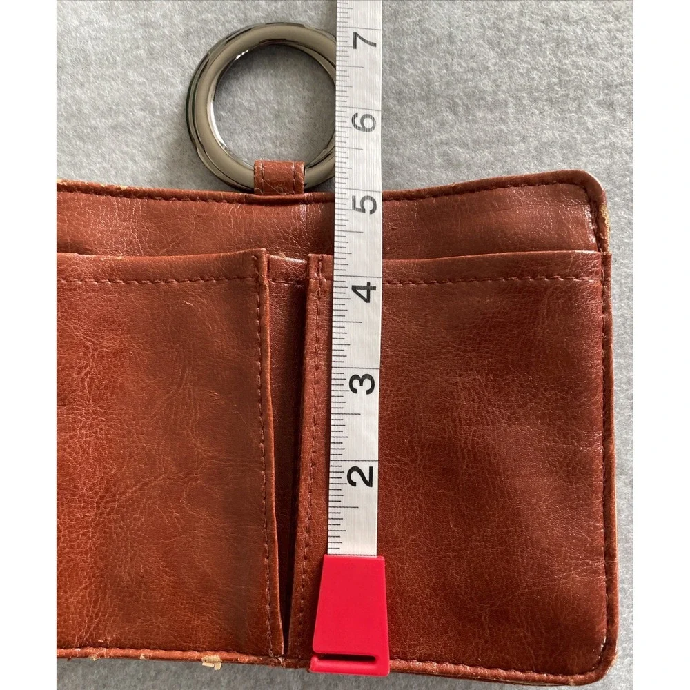 Pouchee wallet has